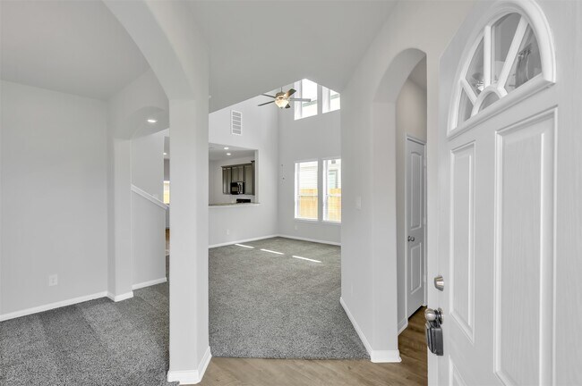 Photo - 16609 Merry Pines Dr