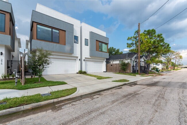 Photo - 3517 McIlhenny St