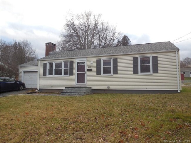 Building Photo - 215 Fowler Ave