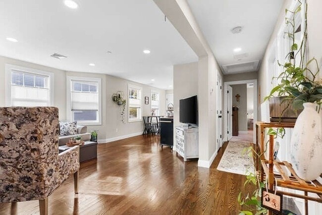 Photo - 22 Victor St Unit 3