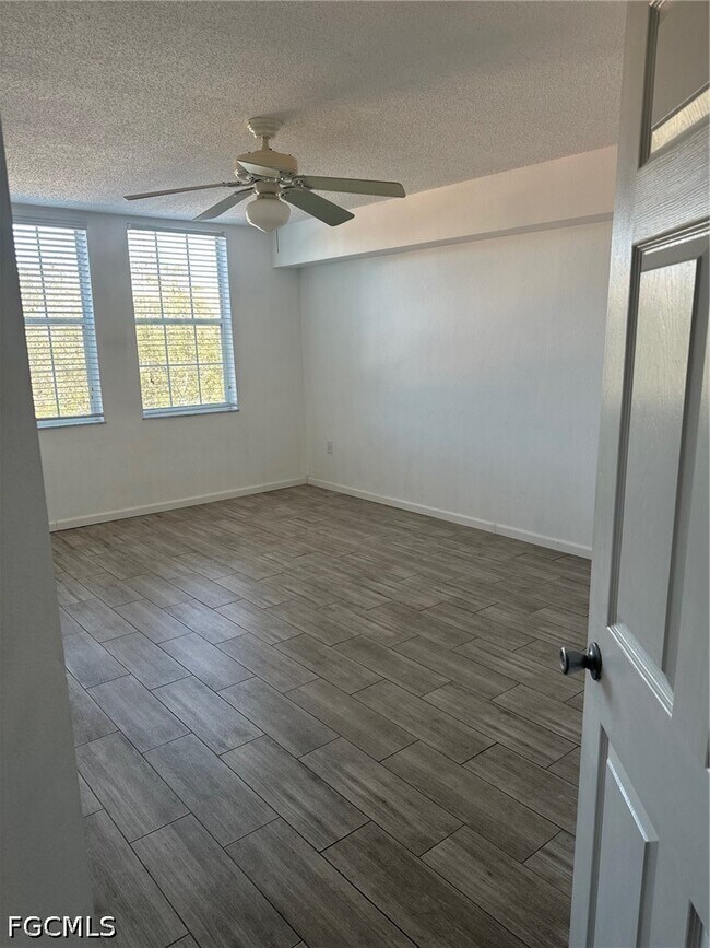 8659 River Homes Lane Unidad 1307
