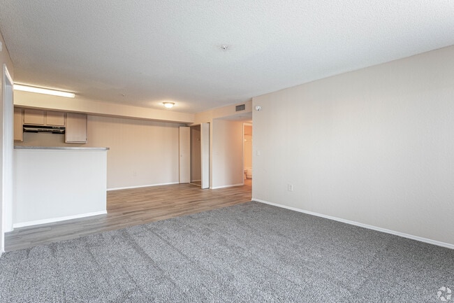 Photo - Reflections Apartments