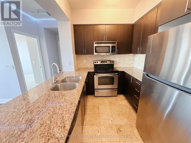 Photo - 520 Steeles Ave W Unit 915