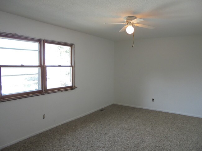 Photo - 532 Elm St Unit B