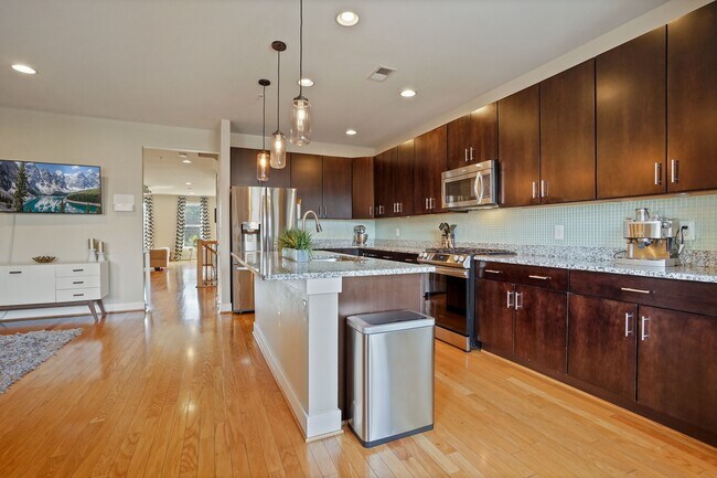 Photo - 2209 Richmond Hwy Unit 2209 Richmond Hwy 102