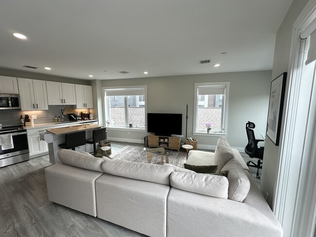 Photo - 206 Old Colony Ave Unit 301