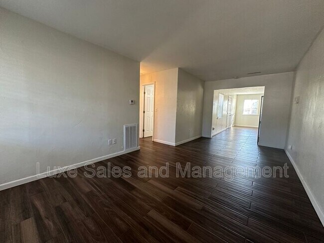 Photo - 2108 Westchester Dr