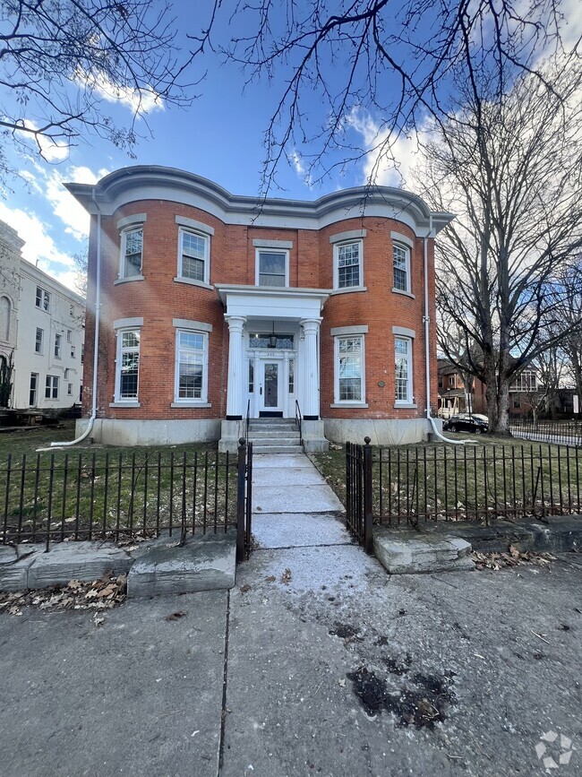 Building Photo - 263 Plymouth Ave S Unit #4 Rental