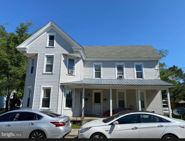 211 Greenridge Rd Unit B