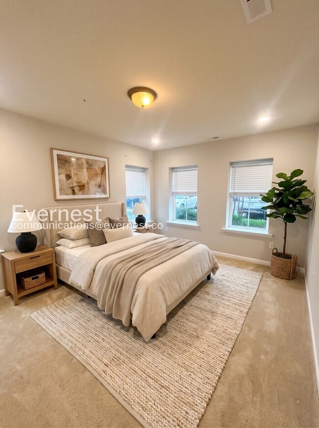 14001 Briars Cir Unit 104