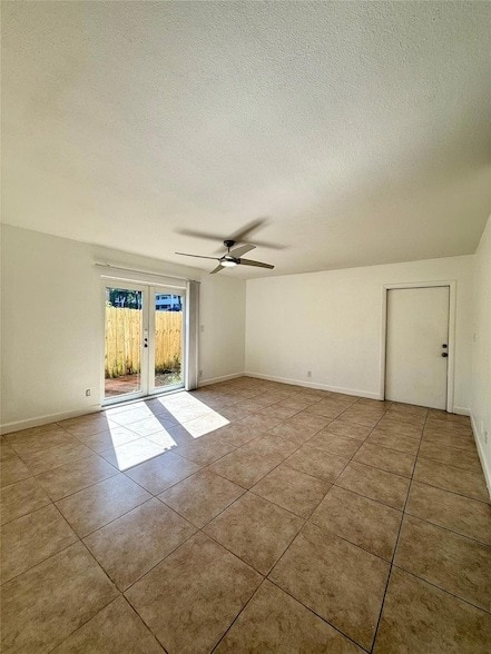 Photo - 3061 NE 49th St Unit 7