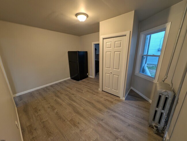 Photo - 2002 Grant Ave