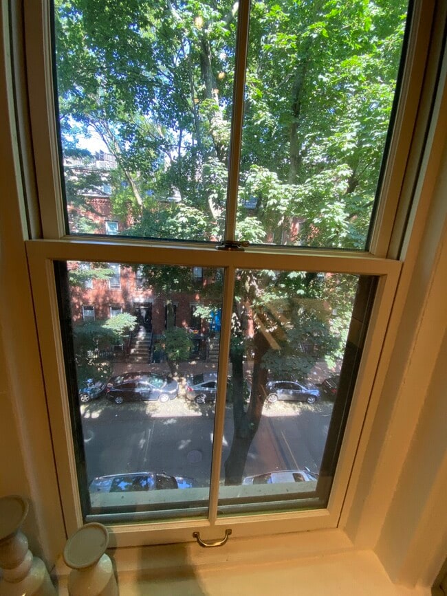 Photo - 53 E Springfield St