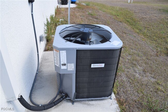 Photo - 2006 Welby Ln