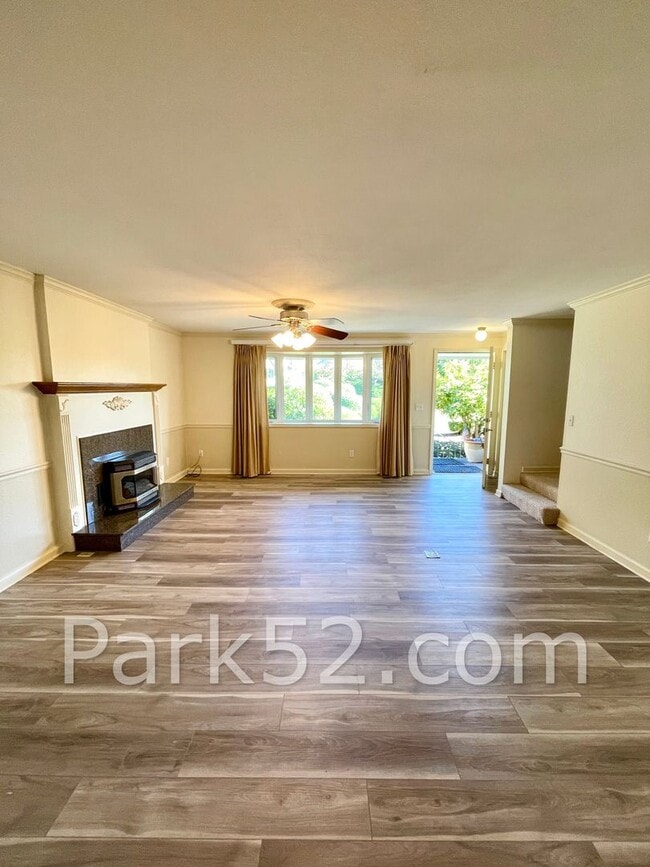 $500 off First Full Month! 2 Bedroom Tacom... - $500 off First Full Month! 2 Bedroom Tacom...