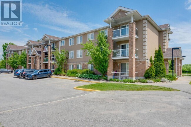 Photo - 137 Sydenham Wells Unit 15