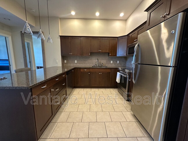 Photo - 2405-3843 Brown Rd