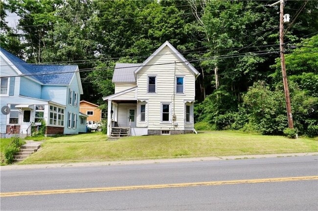 Building Photo - 42 Delaware St