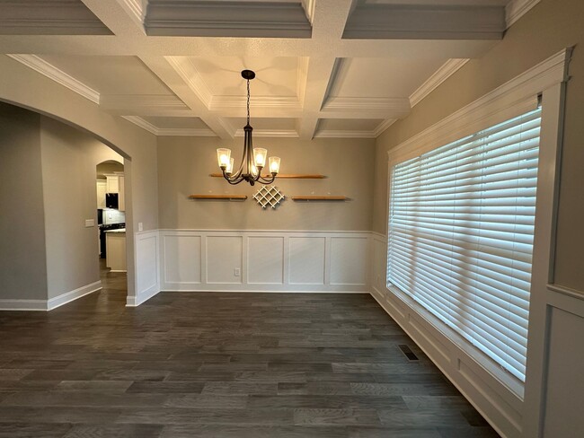 Photo - 3100 SF Dog Friendly 5 Bedroom Home for Rent!