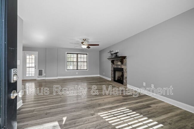 Photo - 1351 Holden Dr