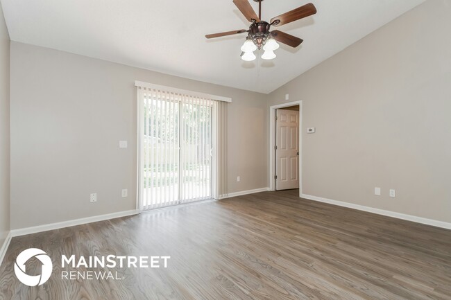 Photo - 5948 Wentworth Cir S