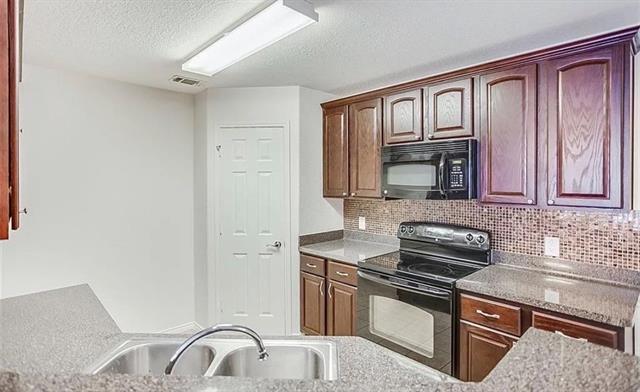 Photo - 6414 Valleybrooke Ct