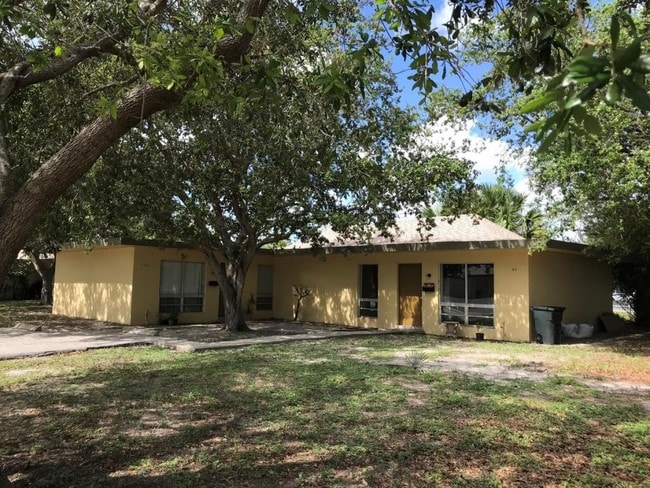 Photo - 5198 Eadie Pl