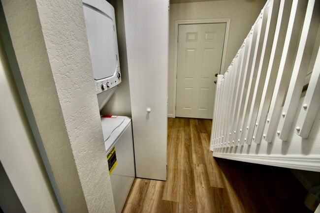 Photo - 235 SW 6th Ln