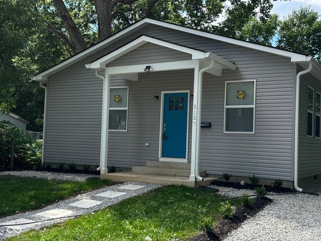 Photo - 2127 Haines Ave