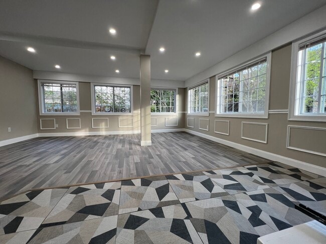 Photo - 324 Farrington St