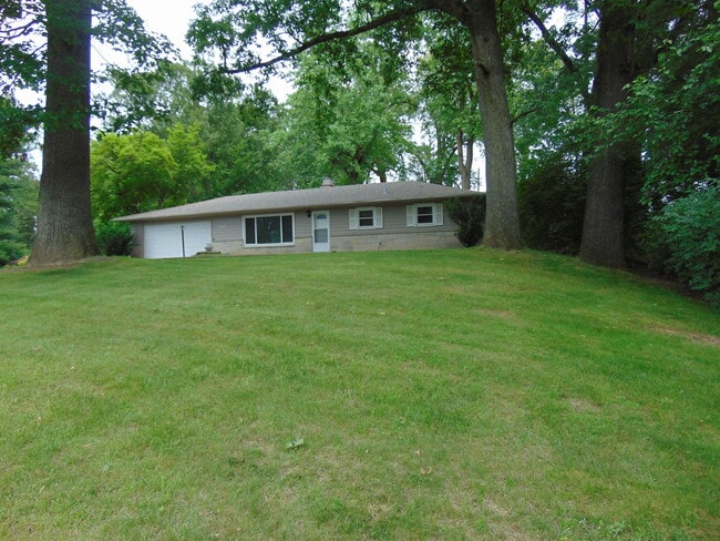 Building Photo - 5333 Bluffton Rd Rental