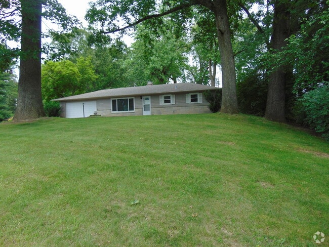 Building Photo - 5333 Bluffton Rd Rental