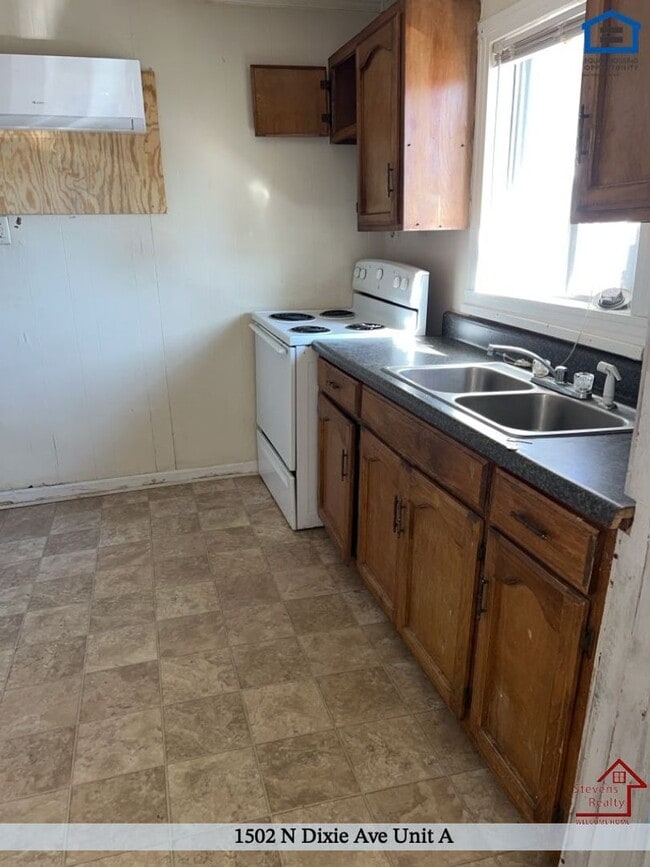 Photo - 1502 N Dixie Ave