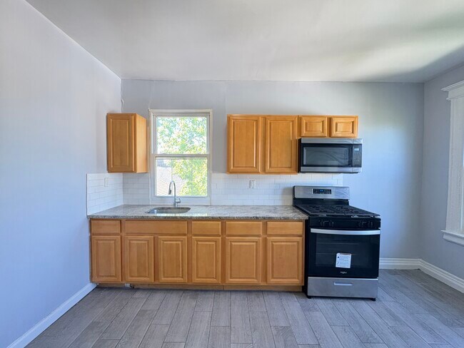 Photo - 99 Columbia Ave Apartments Unit 3