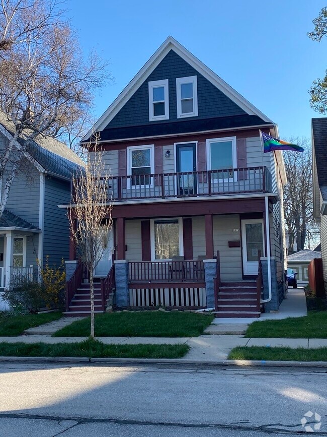 Building Photo - 2870 S Delaware Ave Rental