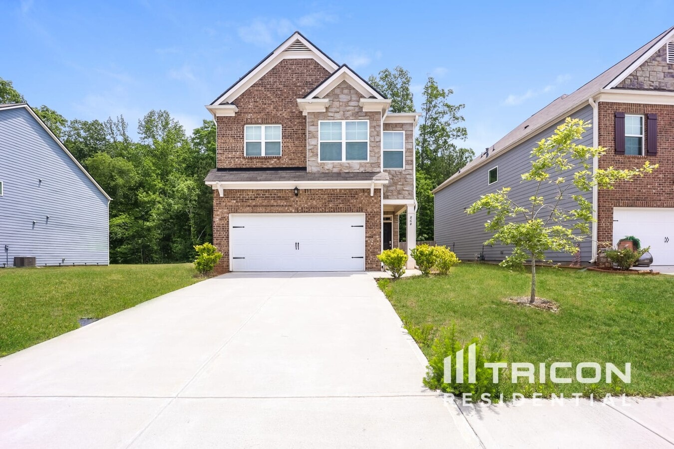 Photo - 864 Bentley Dr House