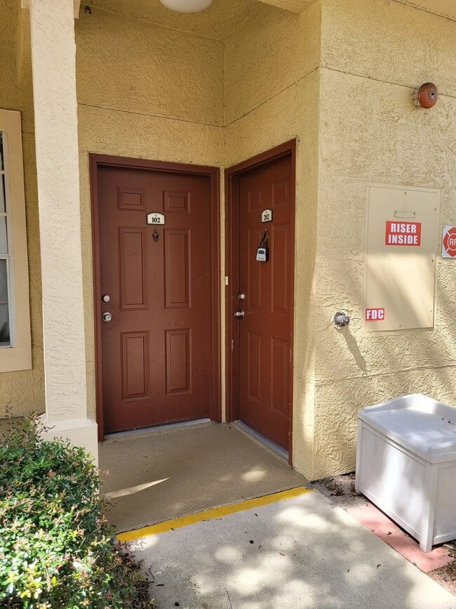 Photo - CP 7-202 TPPM RENTAL Unit Crescent Place 7-202