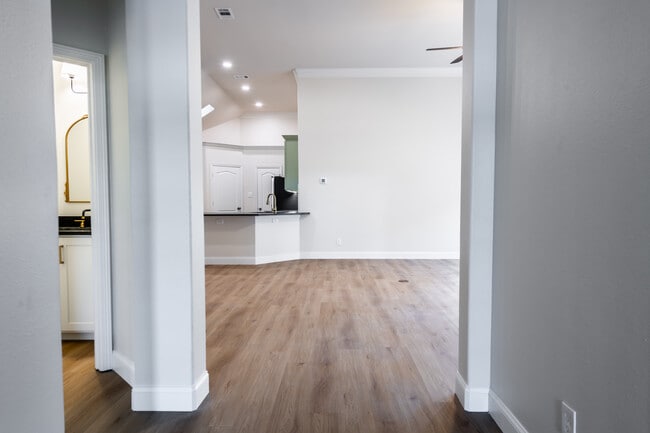 Photo - 1814 Morning Glory