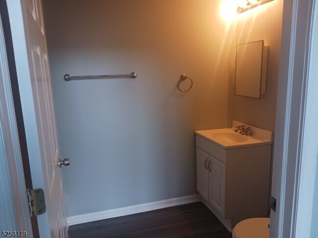 Photo - 10 Courtland St Unidad 101