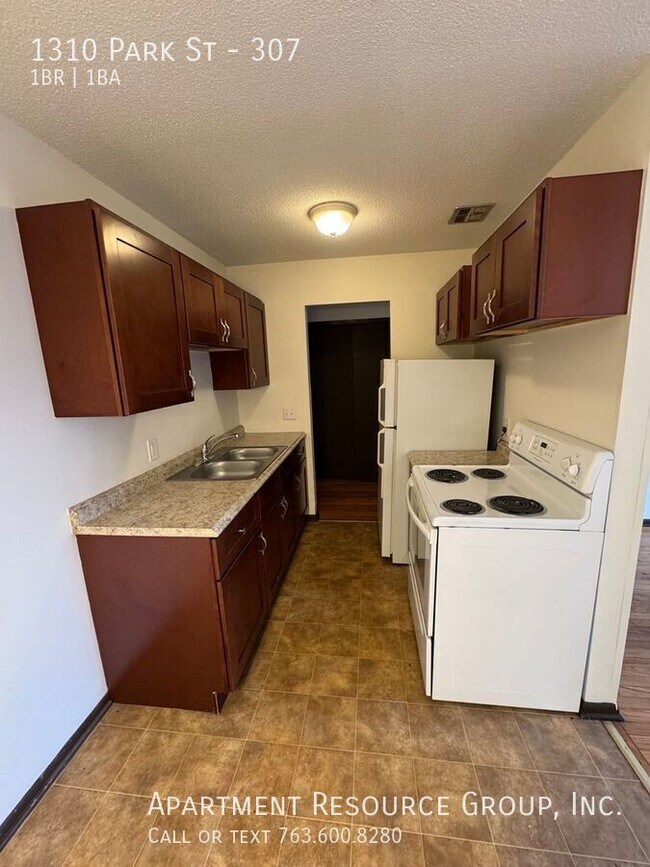 Photo - 1310 N Park St Unit 307