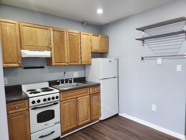 Photo - 329 Elm St NW Unit 2
