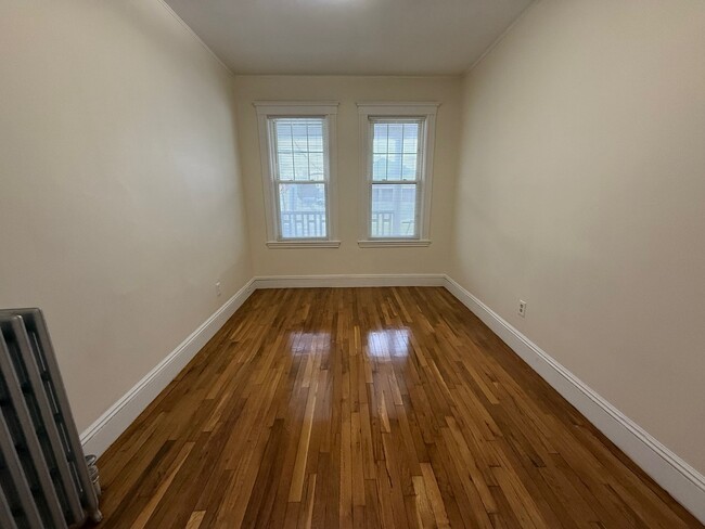 Photo - 202 Baker St Unidad 1