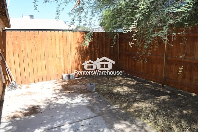 Photo - 729 E Mission Ln