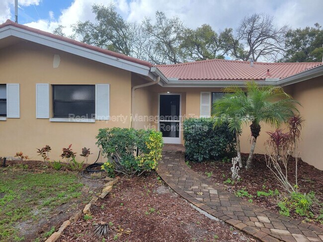 Photo - 1835 Nursery Rd