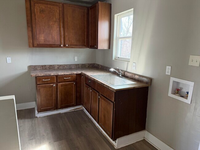 Photo - 2906 Beech Ave