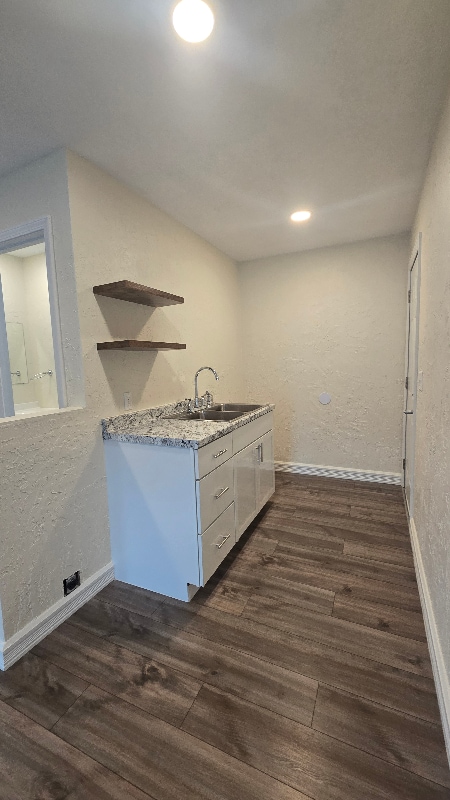 132 Benton Ave Unit 8