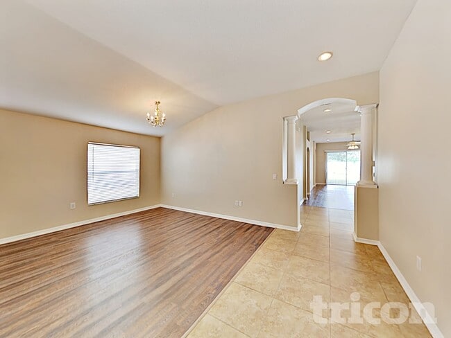 Photo - 1926 Sean Wood Cir