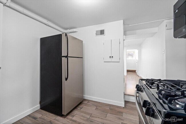 Photo - 505 E Jackson St Unit 2