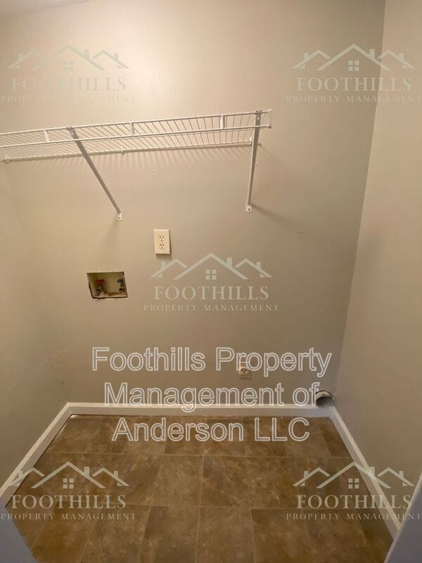 Photo - 208 Old North Church Rd