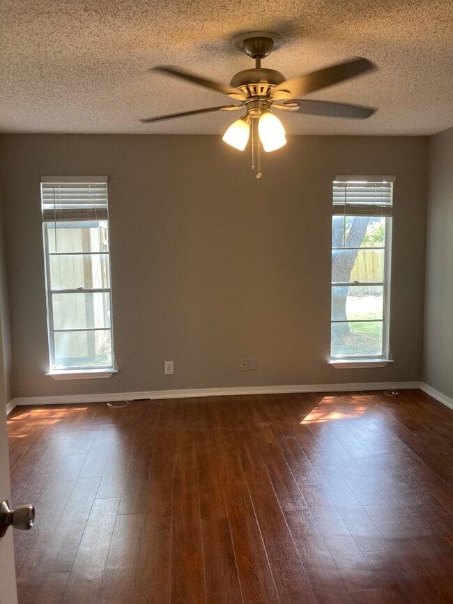 4527 Lakebend W Dr